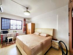 Hougang Avenue 10 (Hougang),  #560571791